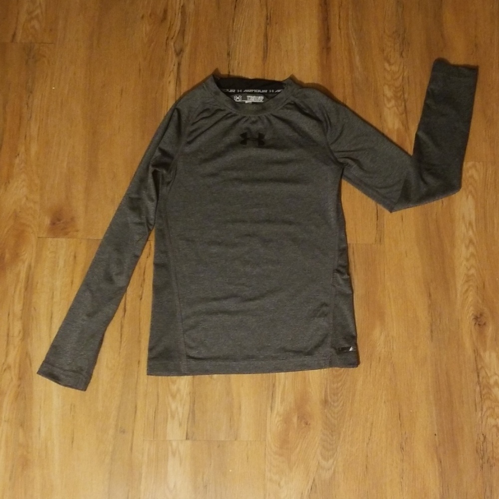 Under Armour Boys fitted long sleeve shirt